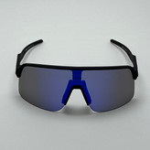 عینک آفتابی اسپرت اوکلی OAKLEY مدل SUTRO فریم مشکی عدسی آبی