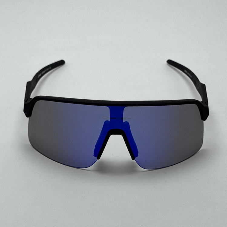 عینک آفتابی اسپرت اوکلی OAKLEY مدل SUTRO فریم مشکی عدسی آبی