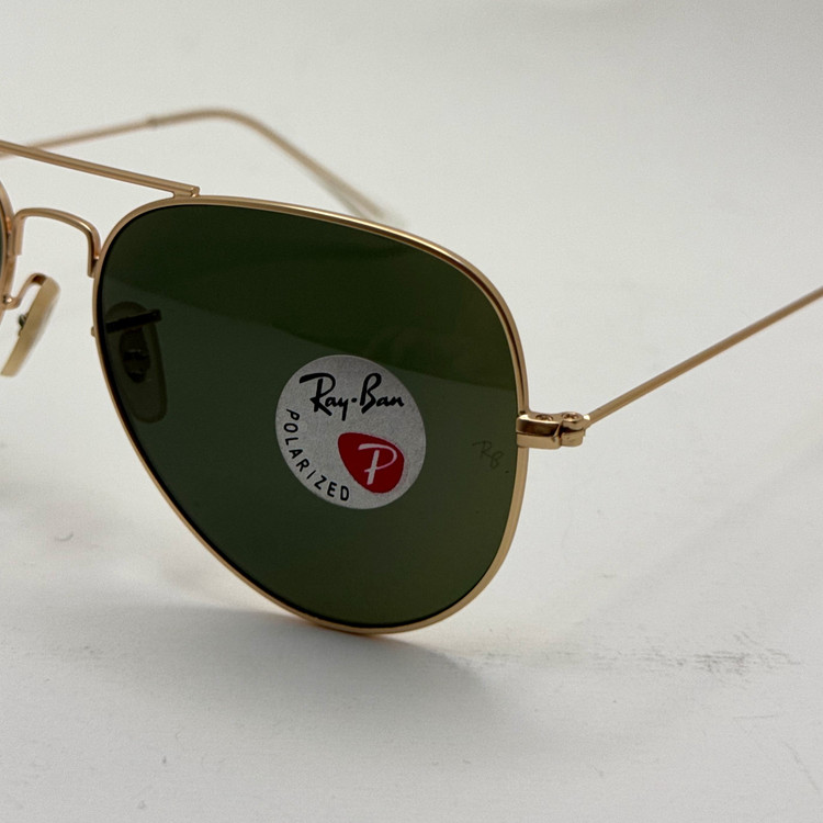 عینک ریبن خلبانی شیشه سنگ پلاریزه سبز با فریم طلایی به همراه پک کامل ریبن کد Rayban RB 3026
