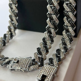 دستبند و گردنبند زنانه در رنگ ها متنوع طرح کارتیر Cartier رنگ ثابت با کیفیت بالا کد zel (پس کرایه)