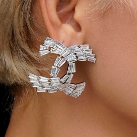 گوشواره جواهری مدل جفت حلقه ای در تنوع طرح رنگ کاملا ثابت کد bn (پس کرایه)