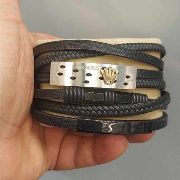 دستبند چرمی قفل و پلاک استیل مردانه طرح گوچی Gucci کیفیت چرم عالی تنوع طرح رنگ ثابت کد bn (پس کرایه)