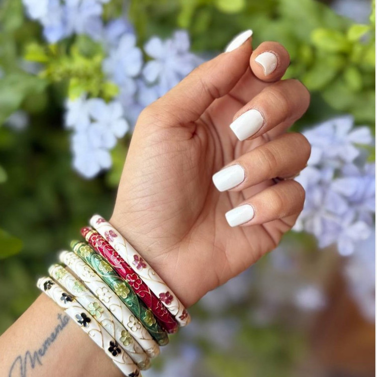 دستبند النگویی و بنگل میناکاری زنانه طرح گل مدل باز شو رنگبندی رنگ ثابت کد sm (پس کرایه)