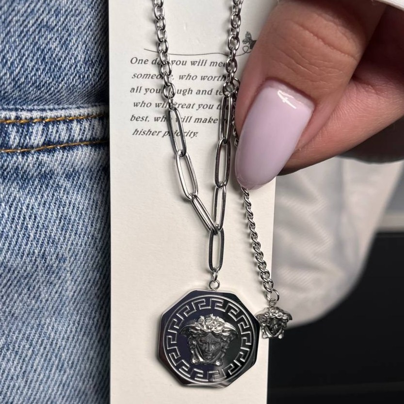 گردنبند و آویز پلاک استیل طرح دایره و بیضی آویز ورساچ VERSACE تنوع طرح رنگ ثابت