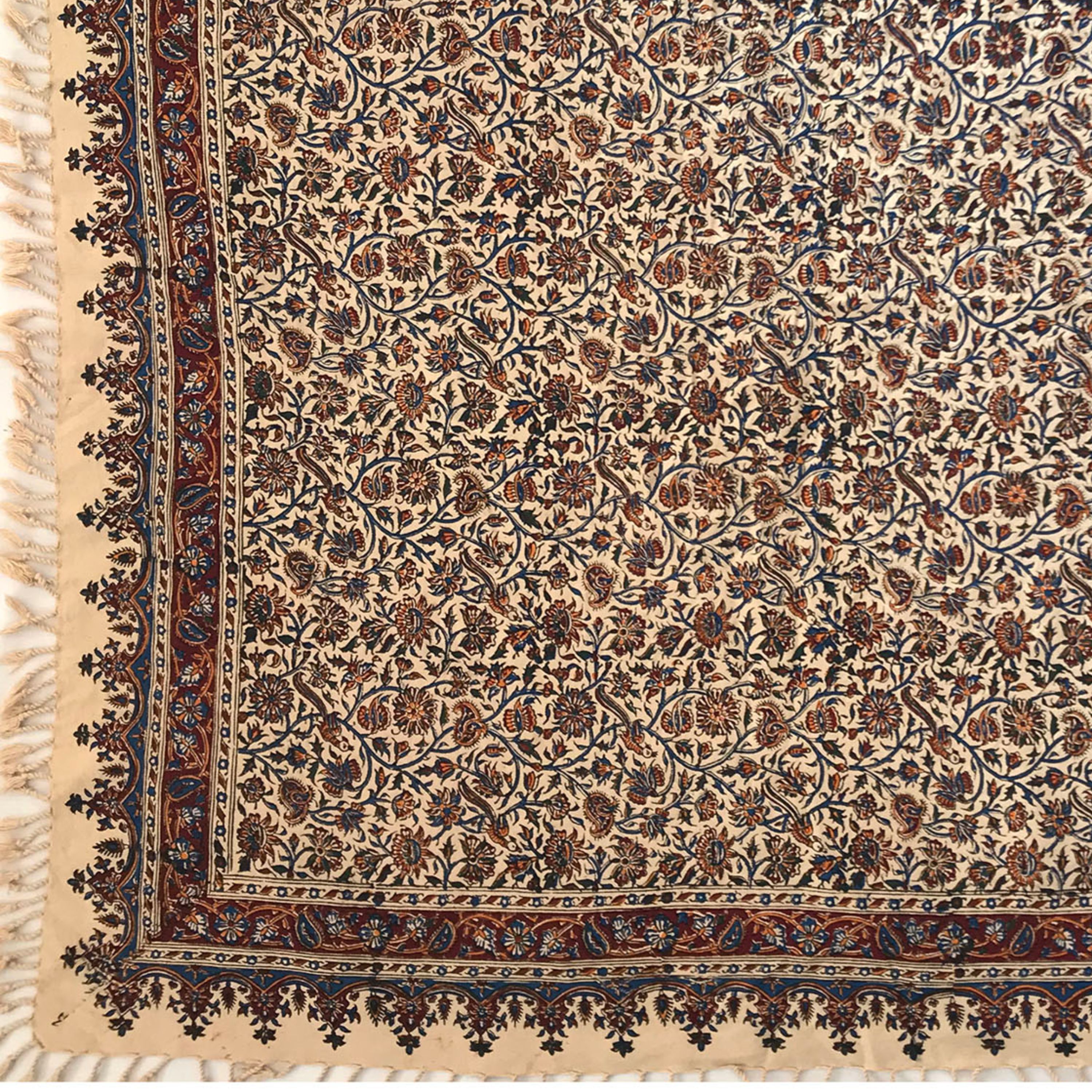 رومیزی قلمکار طرح گل و مرغ