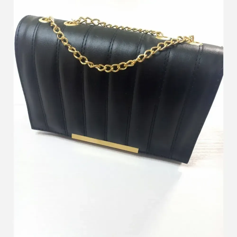 کیف لنسر چرم مشکی ابعاد 23 در 14 سانتیمتر (2)
