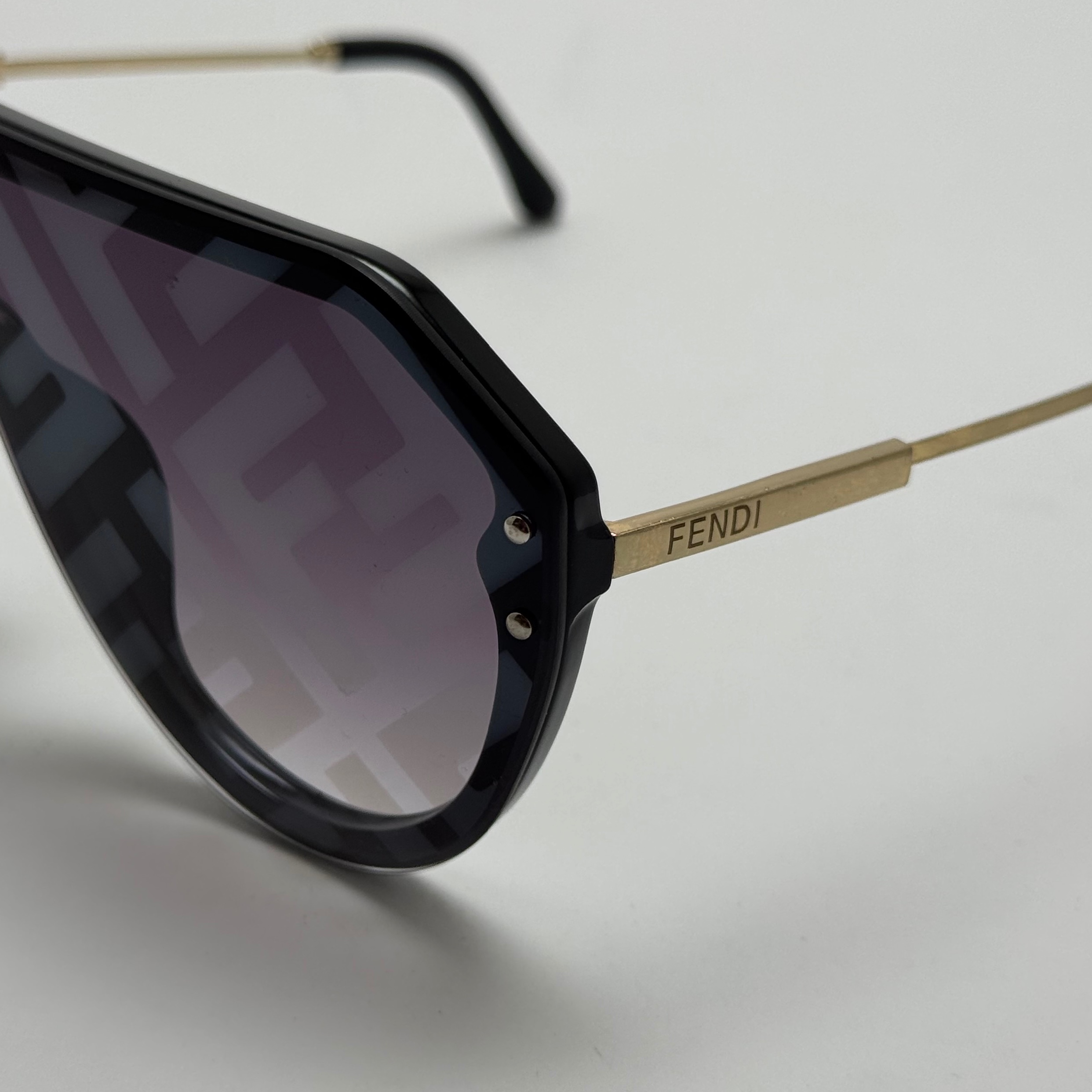 عینک آفتابی فریم لس فندی FENDI مشکی کد 3 (ارسال رایگان)