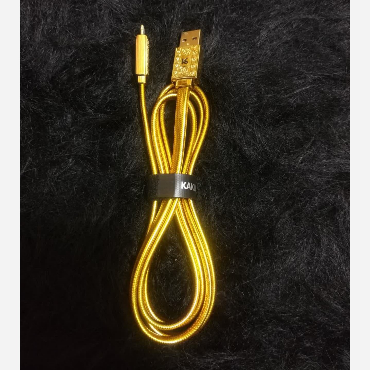 کابل شارژر لایتینگ آیفونی جنس خوب رنگ طلایی 2/4 آمپر فست شارژ رنگ شیک پرفروش باحداقل سود ایکس