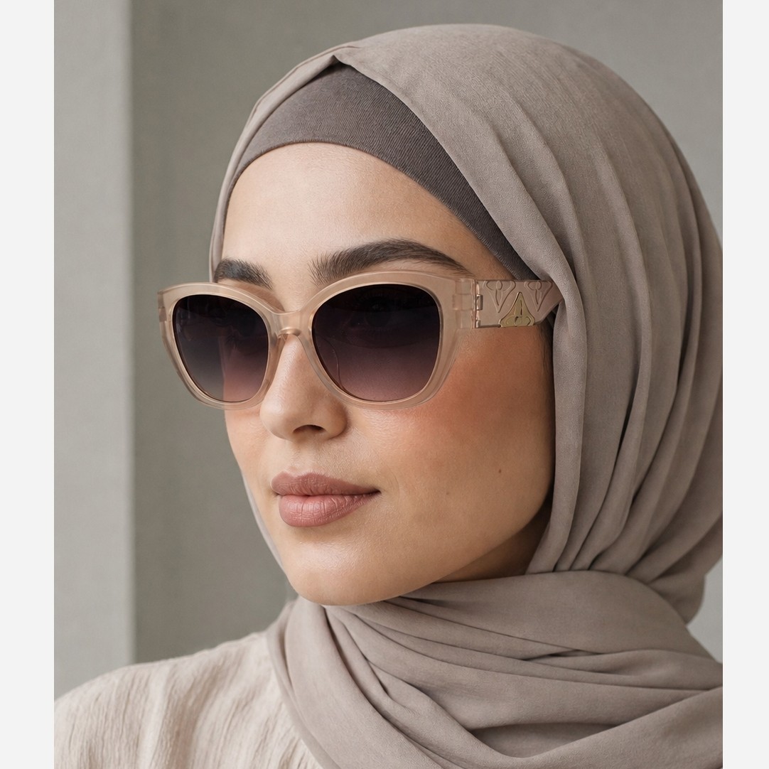 عینک دسته طلایی کرم مات